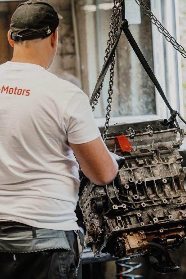 Instructions détaillées pour la réparation de moteurs, un guide pour les amateurs de bricolage automobile